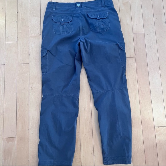 Kuhl Gray Roll Up Cargo Pants with Straight Leg Cut - Picture 4 of 14